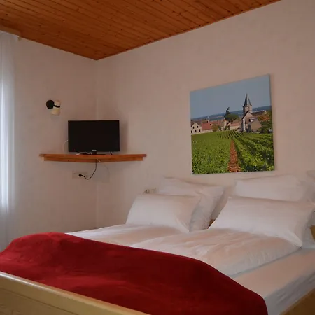 Bed & Breakfast Weingut H. Gindorf Lieser