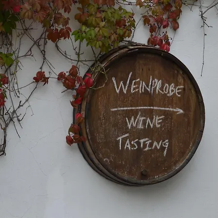 ベッド・アンド・ブレックファスト Weingut H. Gindorf 3*