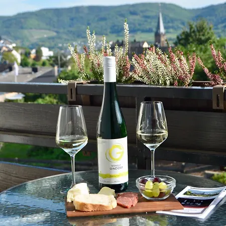 住宿加早餐酒店 Weingut H. Gindorf