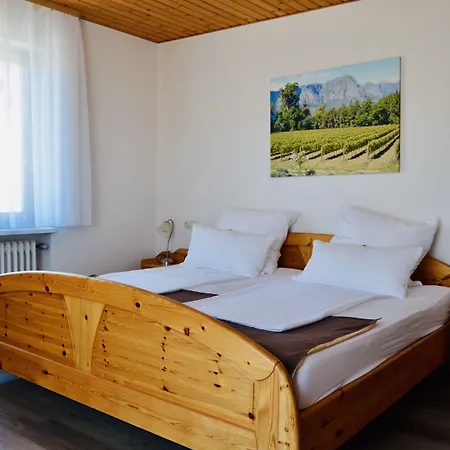 Weingut H. Gindorf 3* Lieser