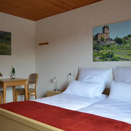 Weingut H. Gindorf Bed & Breakfast