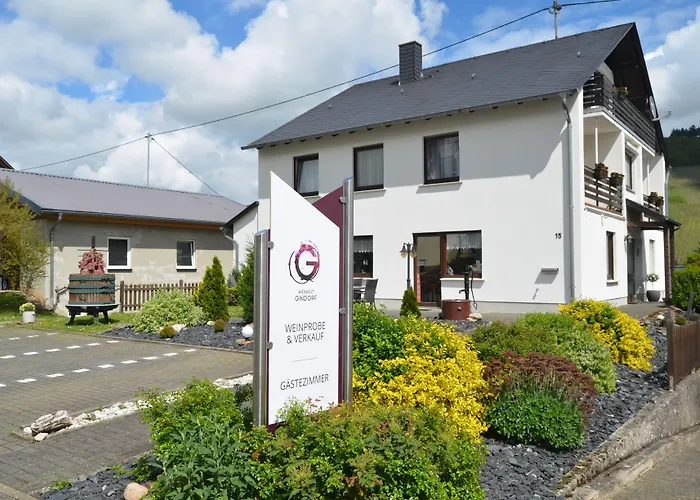 ベッド・アンド・ブレックファスト Weingut H. Gindorf リーザー